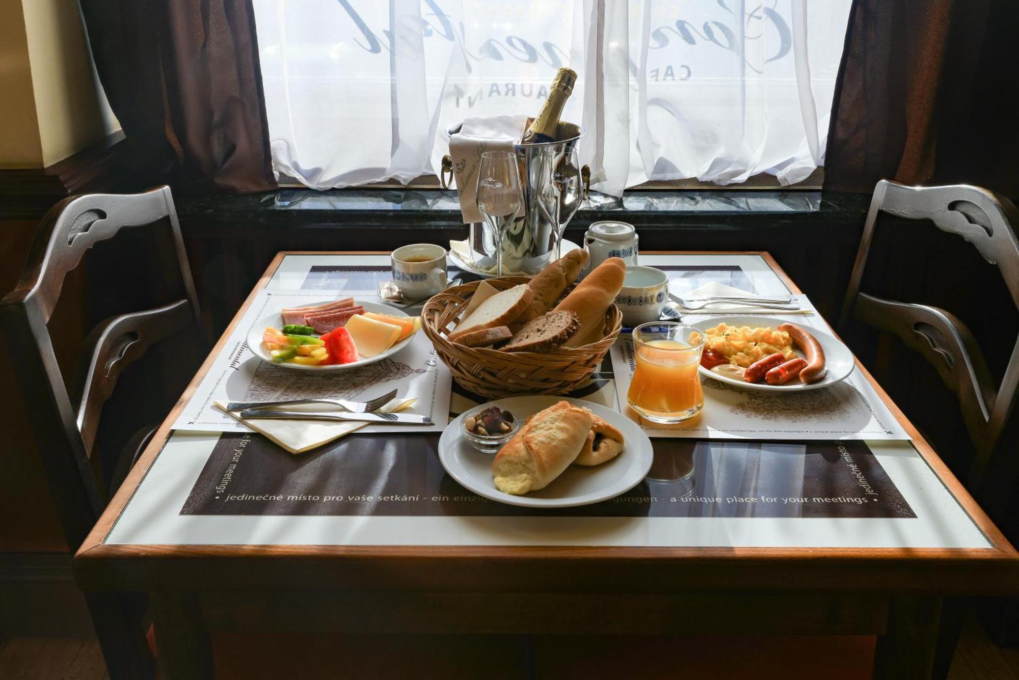 Hotel Continental Plzeň Dış mekan fotoğraf